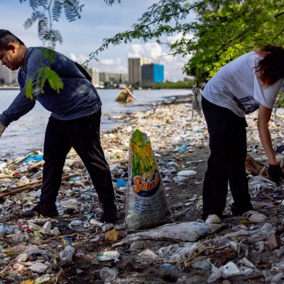 World Seeks an End to Plastic Pollution at Talks in South Korea