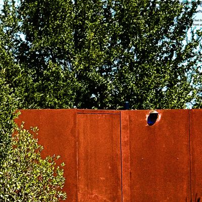 Elon Musk, His 16-Foot Wall and the Feud With His Texas Neighbors