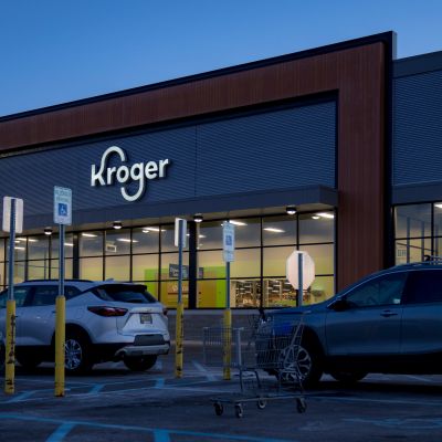 Digital Tags Come to Kroger and Walmart, but Chains Deny ‘Surge Pricing’