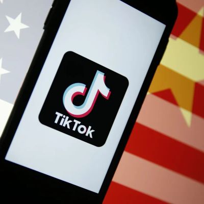 US House Group Meets Premier Li as They Kick Off China Visit