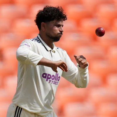 West Indies reduced to 66-5 after India declares at 448-5 in the 1st cricket test