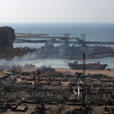 Ship in Need of Repairs Has Explosive Cargo, but No Dock