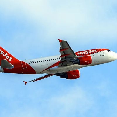 Package holiday demand helps boost easyJet profits