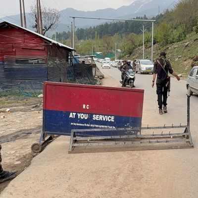 At least 26 killed in Kashmir after gunmen open fire on tourists in worst attack in two decades