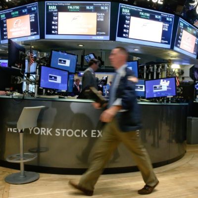 Stocks wrap winning week, Trump in Middle East, Buffett on Constellation Brands: Live Updates