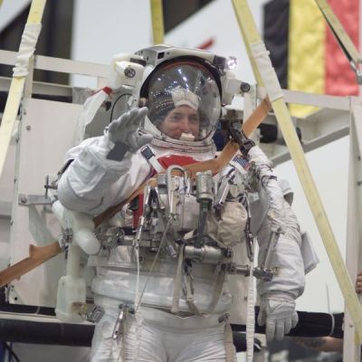 VP Mark Kelly Could Overturn Plan To Crash International Space Station