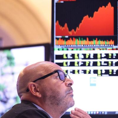 Dow Sinks 500 Points To 4-Week Low After Mixed Inflation Report