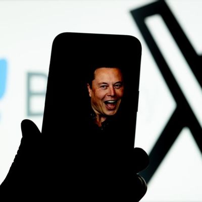 Elon Musk’s X Sees Popularity Slide After Election — While Bluesky Makes Gains