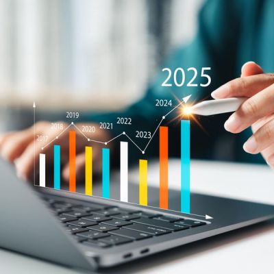 5 Top Index Funds To Buy For 2025