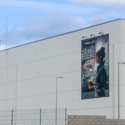 Netflix Suffers $20 Billion Loss As Trump Wields 100% Movie Tariffs