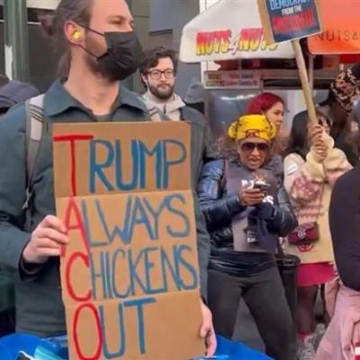What Are ‘No Kings’ Protests? Millions Rally Across US Against Donald Trump (Watch Videos) | LatestLY