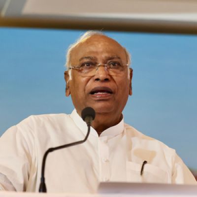 May light of truth, justice always illuminate our path: Mallikarjun Kharge’s Diwali greetings – Mangalorean.com