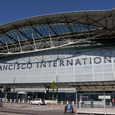 ICE detains British media commentator