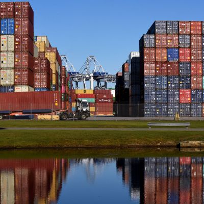 As ports strike nears, union warns that companies like Walmart, IKEA and Home Depot will be left with no import options