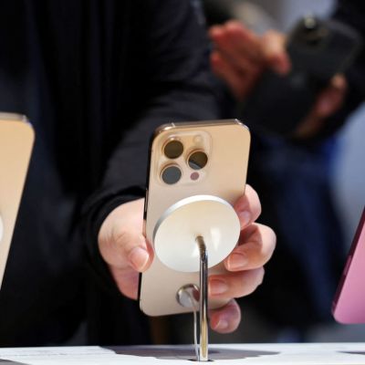 How Apple’s China suppliers could actually benefit from U.S. trade tensions, according to JPMorgan