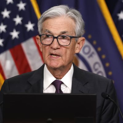 Fed holds rates steady as it notes rising uncertainty and stagflation risk