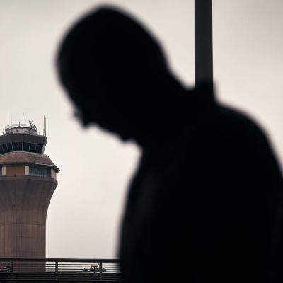 Newark air traffic controllers lost contact with planes again in overnight outage