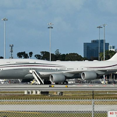Trump administration formally accepts gift jet from Qatar
