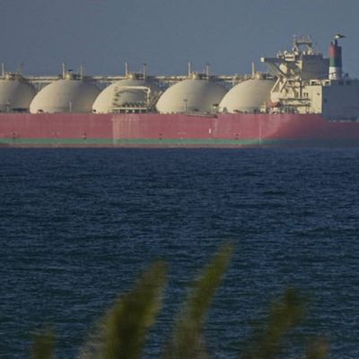 Iran declares Strait of Hormuz completely open to commercial traffic during Israel-Lebanon ceasefire