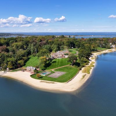 Billy Joel Is Selling the Mansion He First Saw While Dredging Oysters