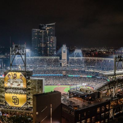 Garvey’s M.L.B. Teams Are Contenders. His Senate Campaign? Not So Much.