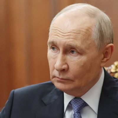 Putin hosts leaders of Southeast Asian nations, seeking to boost their business ties