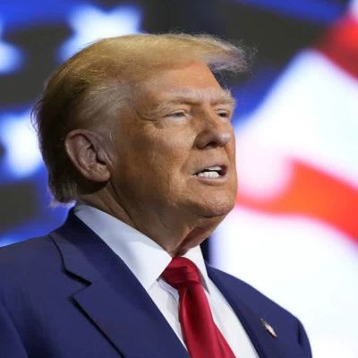 Trump Signs Order Designating English as the Official Language of the US