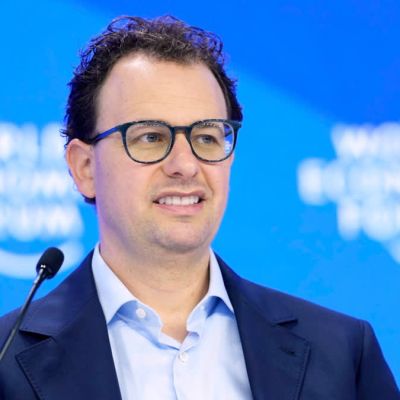 Anthropic Boss Calls For AI Slowdown, Altman And Musk Agree