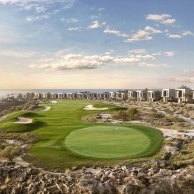 Trump’s Gulf Dealmaker Helps Family Cash In on Property Boom