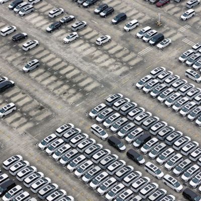 GM’s China Partner SAIC Flags Steep Profit Plunge on Writedown