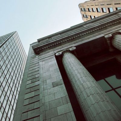 US Credit Risk Falls Most in Two Weeks as Trade Tensions Ease