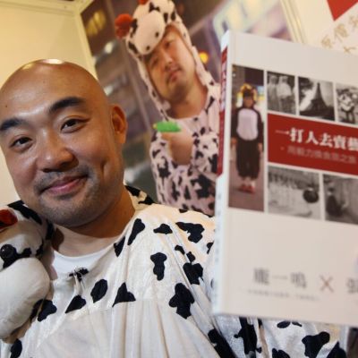 Hong Kong Arrests Booksellers Over Jimmy Lai Title, Reports Say