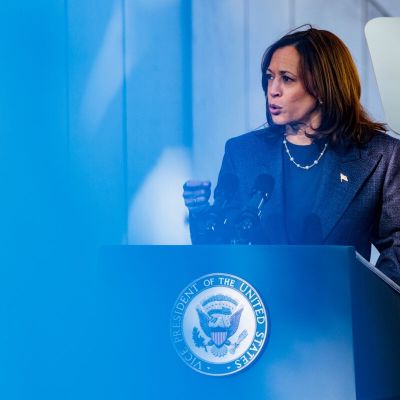 Harris Plans New Ad on Economy to Further Narrow Gap With Trump