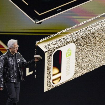 Nvidia Traders Bail on Bullish Option Bets as Shares Slide