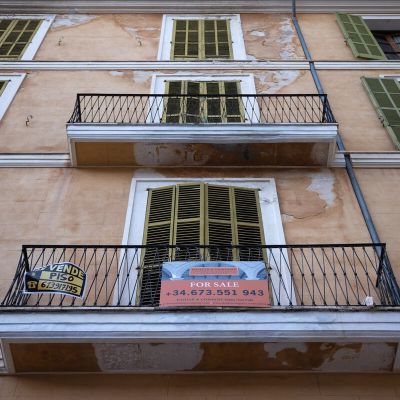 British Home Buyers to Face 100% Tax in Spain Under Sanchez Plan