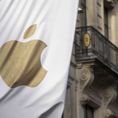 UK Drops Mandate for Apple ‘Backdoor’ on Americans, Gabbard Says