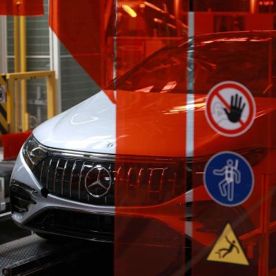 Mercedes Withdraws Guidance Over Trump’s Auto Tariffs