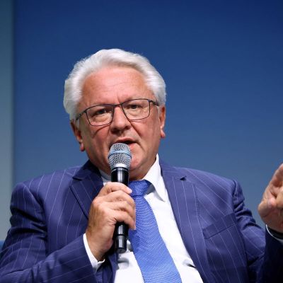 Trump Pressure on Europe Military Is Good, Rheinmetall CEO Says