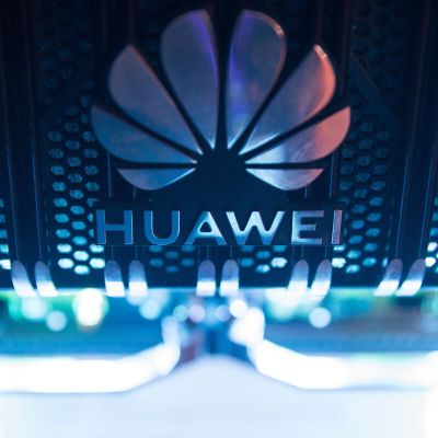 China Accuses US of Undermining Trade Talks With Warnings Against Huawei Chips