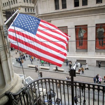 Strategist Who Called End of US Exceptionalism Sees No Recovery