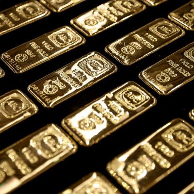 Gold Bulls’ Ranks Swell as Macquarie Raises Forecasts for 2025
