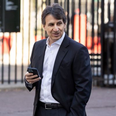 Apollo’s Rowan Says Trade War Has Made US ‘Merely Exceptional’