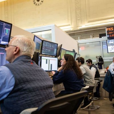 US Stocks Creep Higher as Global Trade Optimism Buoys Big Tech