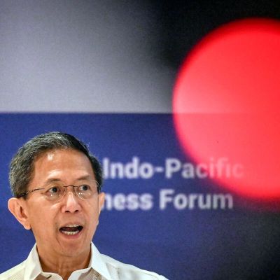 Philippines Eyes Ambitious Plan to Export Green Power in Asia