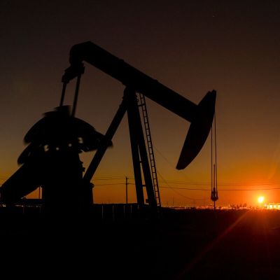 Trump's Thirst for Cheap Oil Irks an Industry He Loves to Praise