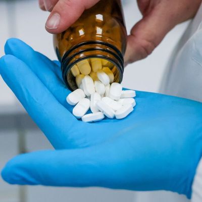 US Drug Price Negotiations Cut Costs $7.5 Billion in First Year