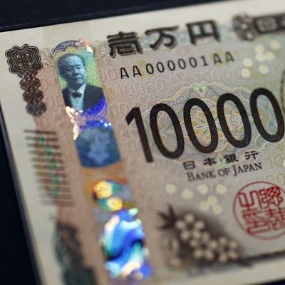 Yen Outperforms G-10 Peers as Haven Appeal Grows