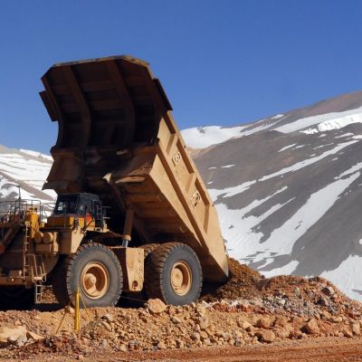 Barrick Is Cashing In on Gold’s Record Rally With Asset Sales