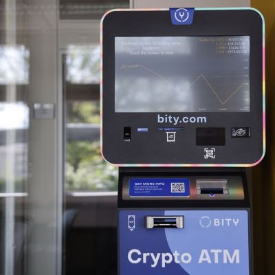 Bitcoin Push Pits SNB’s Orthodoxy Against Swiss Crypto Crowd