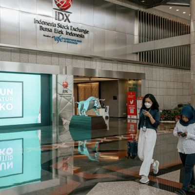 Indonesian Stocks Head for Correction on Slowing Economic Growth